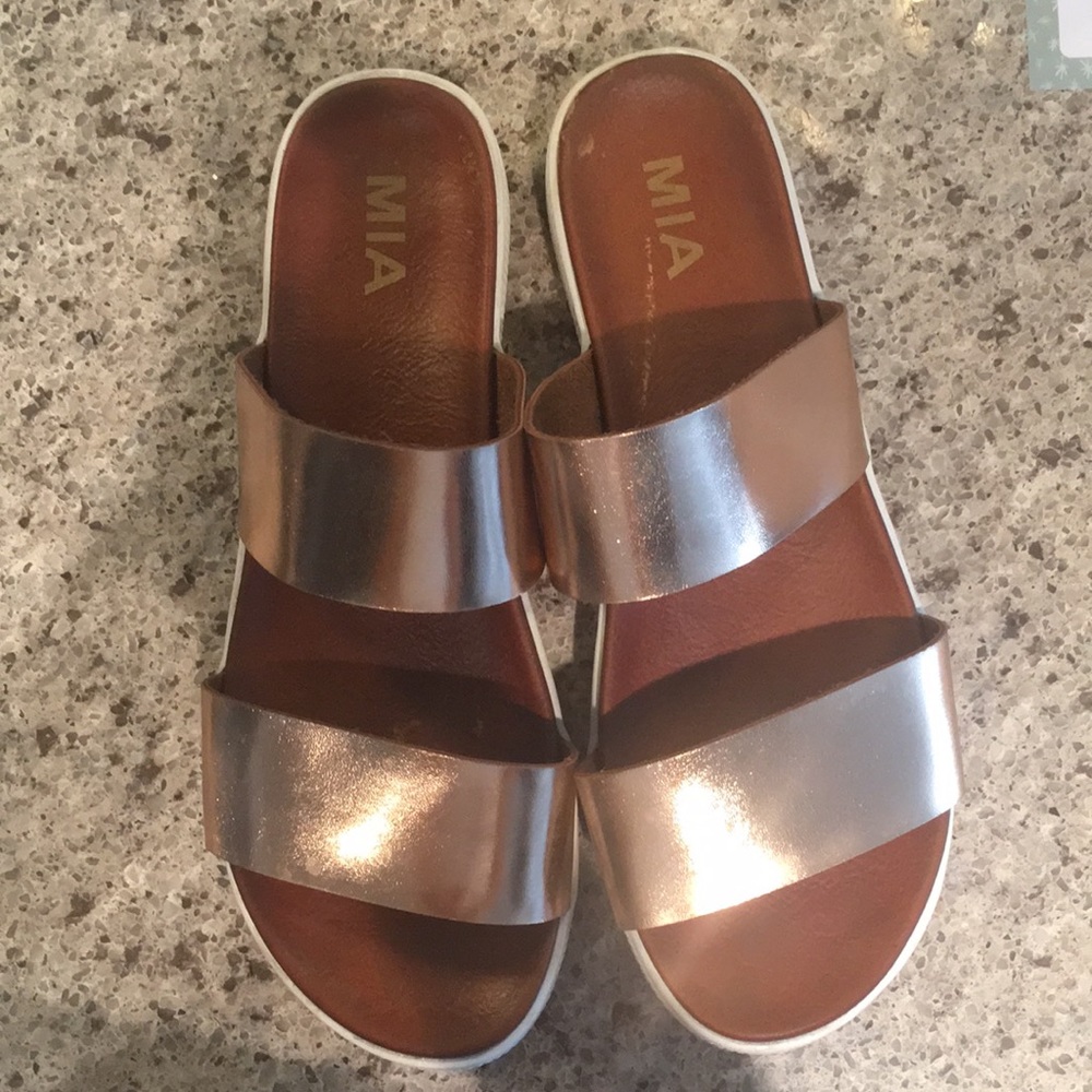 Mia Platform Slip Ons